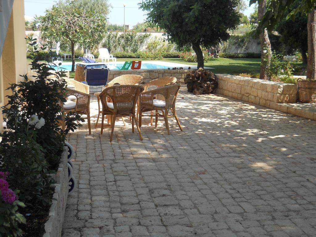 فيلا Il Giardino Dei Carrubi دونّالوكاتا المظهر الخارجي الصورة